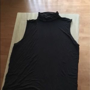 Evri Turtleneck sleeveless Shirt